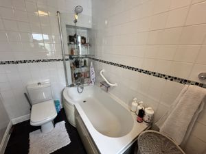 Photo 17- click for photo gallery